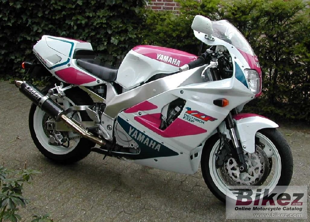 Yamaha YZF 750 R poster